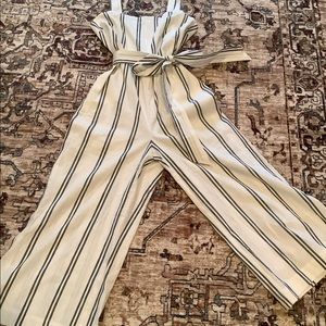 Gap wide leg cropped jump suit